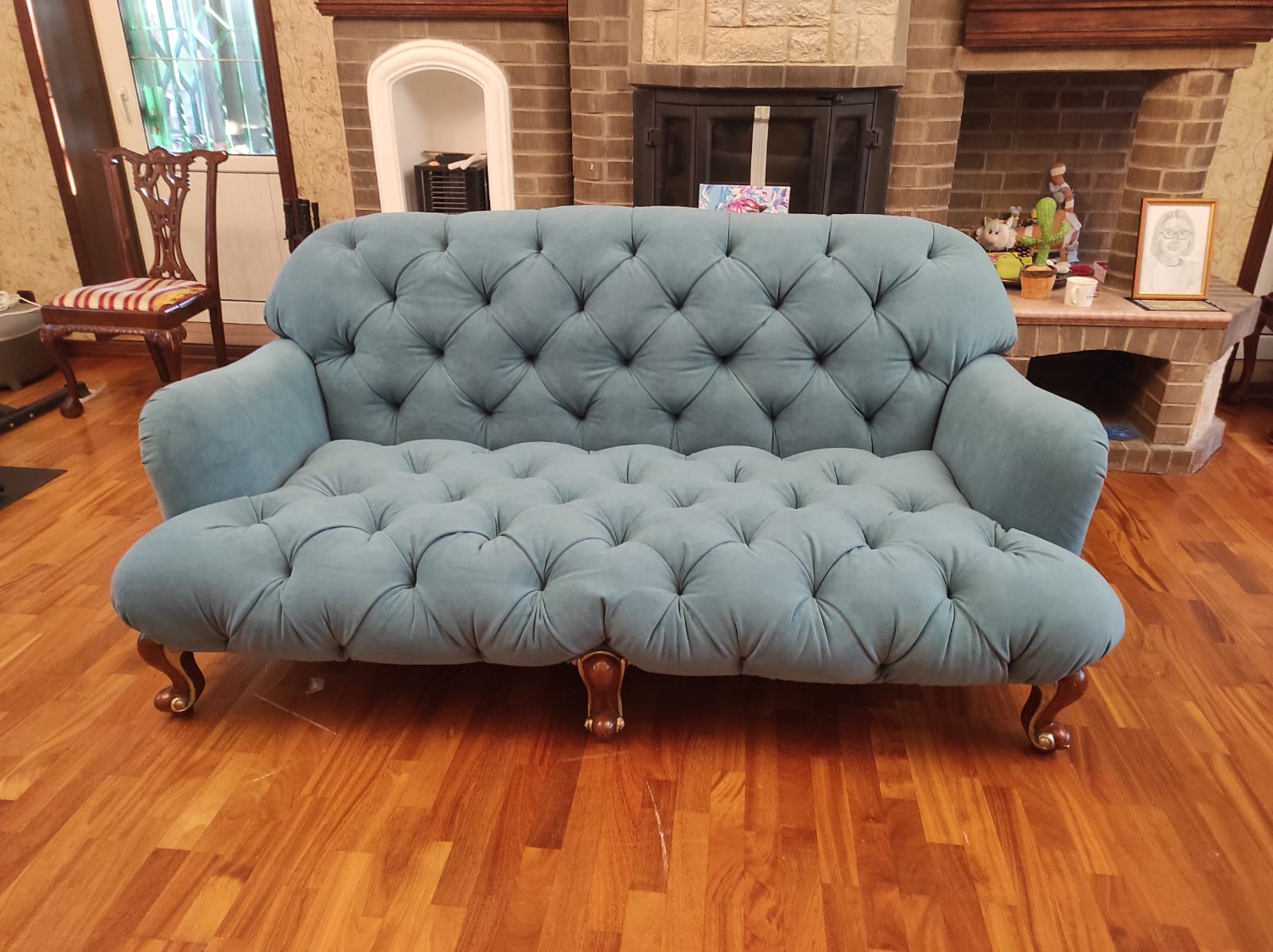 Обивка дивана. Селигерская